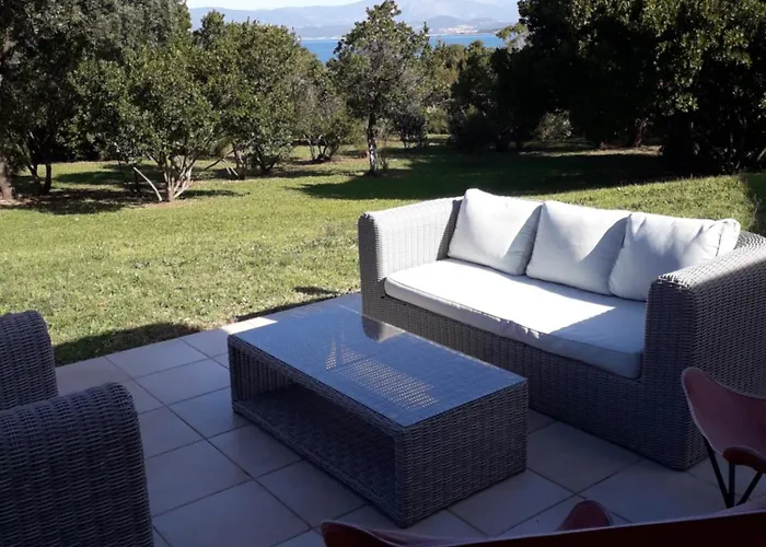 A Merendella, Avec Vaste Jardin Arbore, Vue Mer, Acces Direct Βίλα *