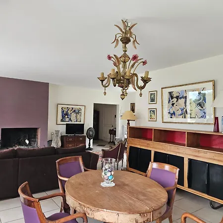 Villa A Merendella, Avec Vaste Jardin Arbore, Vue Mer, Acces Direct *