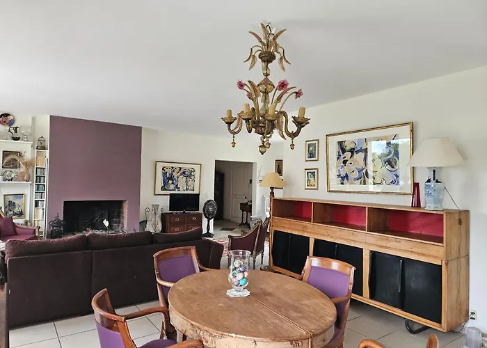 Villa A Merendella, Avec Vaste Jardin Arbore, Vue Mer, Acces Direct *